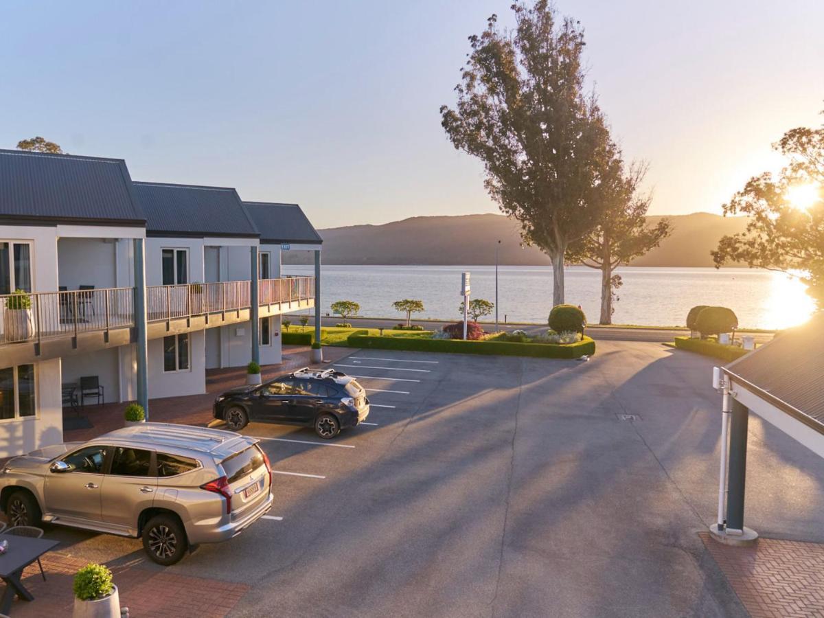Radfords On The Lake Te Anau Bagian luar foto