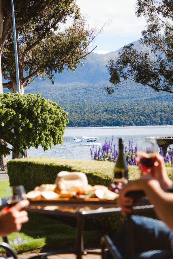 Radfords On The Lake Te Anau Bagian luar foto
