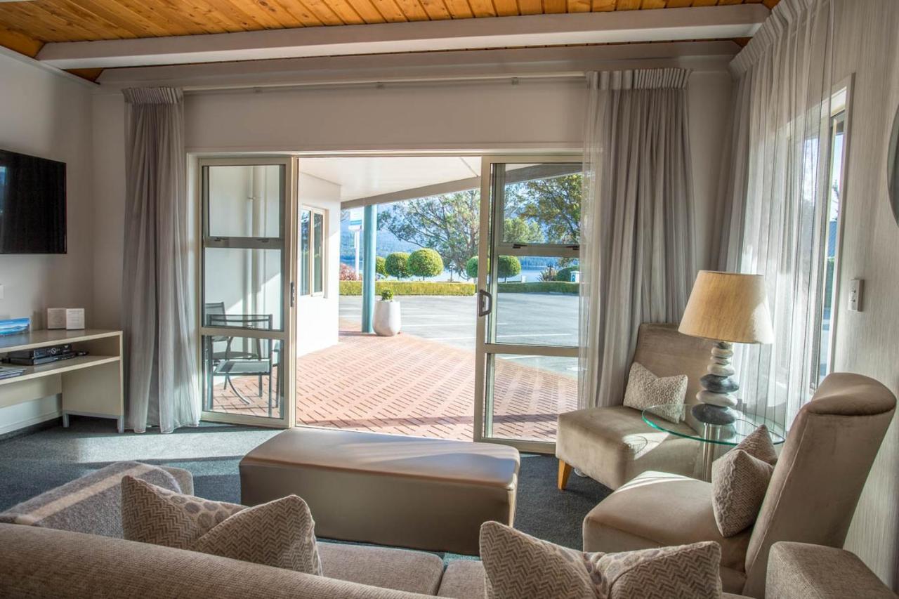Radfords On The Lake Te Anau Bagian luar foto